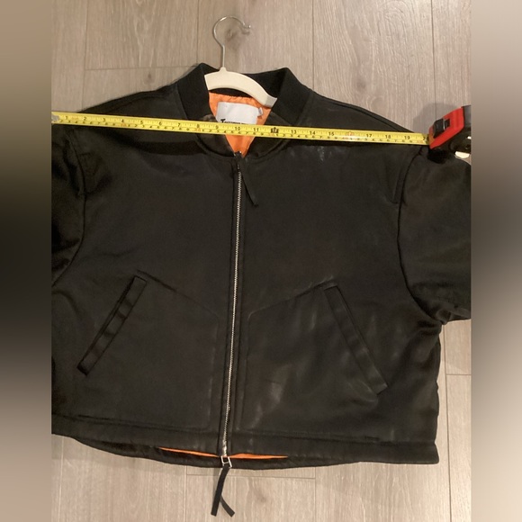 Super Stylish T by Alexander Wang cropped bomber jacket. Size M - Picture 10 of 10